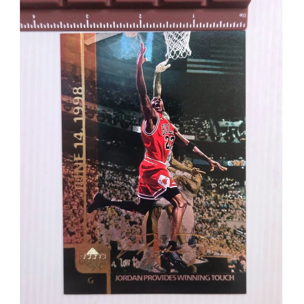 Upper Deck Trading Card 3.5x5 Multi Fair MJ6 Michael Jordan Large Card